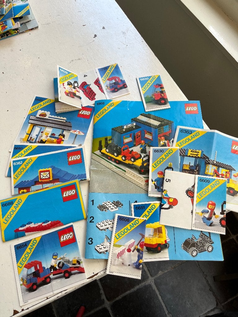 Vintage jaren 80 lego legoland instructie boekjes lot, Lego, Overige typen, Ophalen of Verzenden, Zo goed als nieuw
