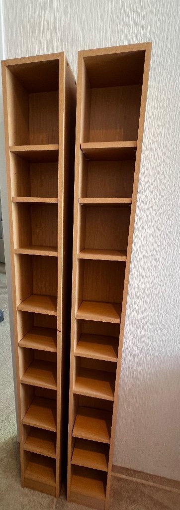 Boekjes/CD/beeldjeskasten, Ophalen, Met plank(en), Gebruikt, Grenenhout