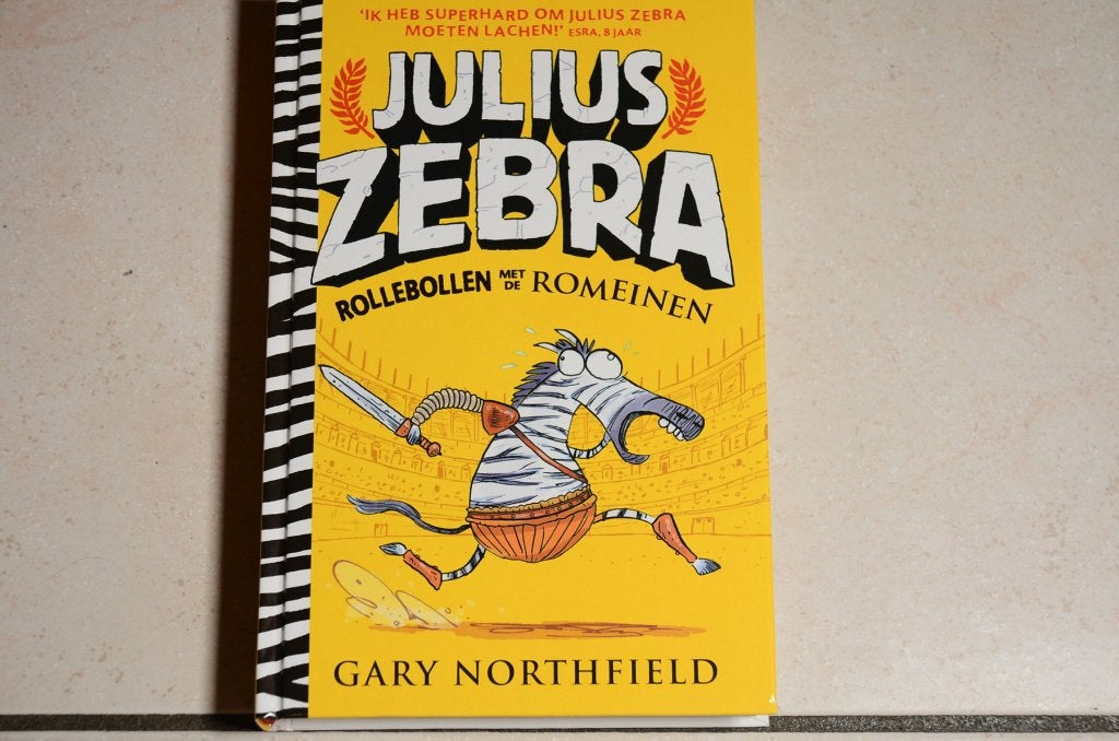 Julius Zebra Rollebollen met de Romeinen / Gary Northfield, Ophalen of Verzenden, Zo goed als nieuw, Fictie algemeen