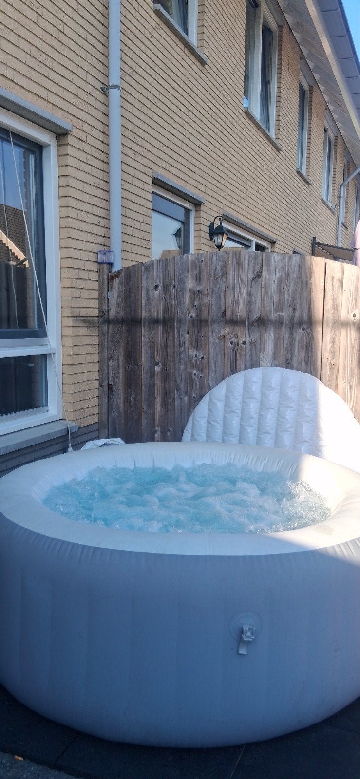 Opblaasbare jacuzzi LayZ Spa, Ophalen, Zo goed als nieuw