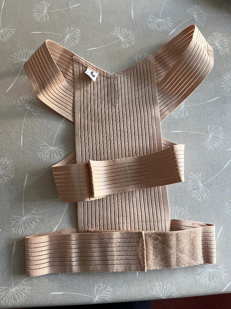 Orliman Ventilerende Rug Rechthouder size 3, Ophalen of Verzenden, Zo goed als nieuw