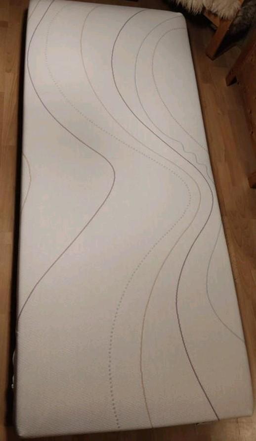 MLine Wave matras 90x210 te koop, incl. nieuw hoofdkussen, Ophalen, Nieuw, Eenpersoons, 90 cm