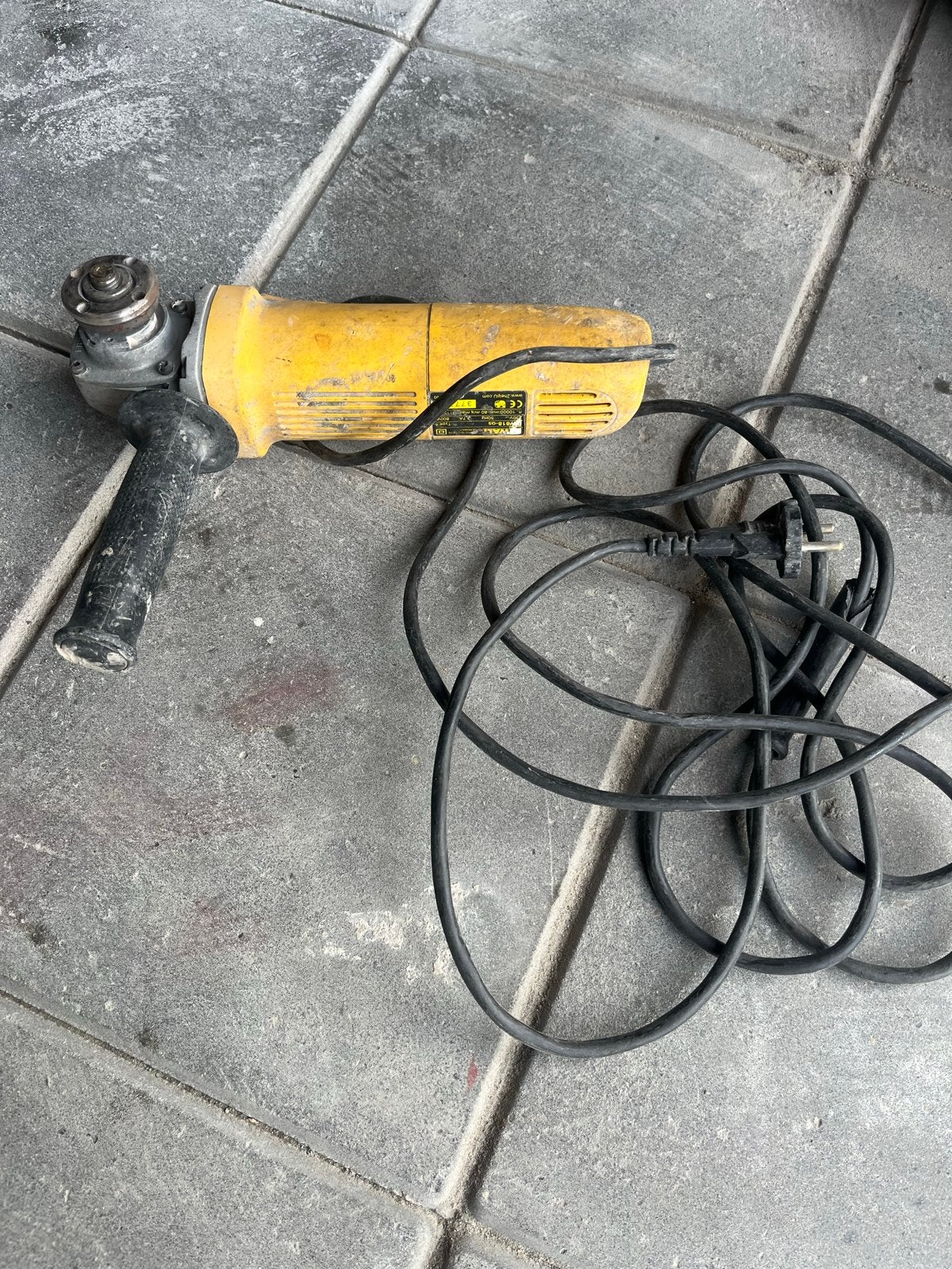 Slijptolleke - Werkt goed, Ophalen, Gebruikt, Minder dan 700 watt, Haakse handslijpmachine