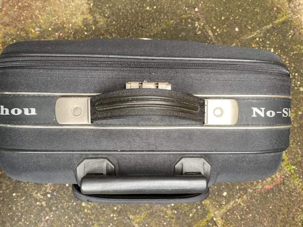 8) No Show zwarte koffer, Ophalen, Overige materialen, Wieltjes, Zo goed als nieuw
