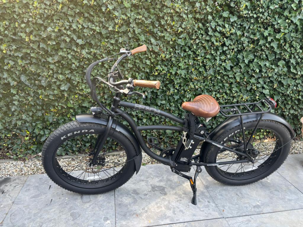 Electrische beach cruiser van Bad Bike, Fietsen en Brommers, Elektrische fietsen, Ophalen, Gebruikt, Overige merken