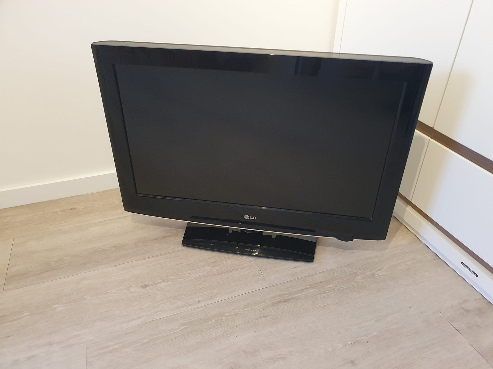 Televisie LG 32LH3300, Audio, Tv en Foto, Ophalen, 50 Hz, 80 tot 100 cm, Zo goed als nieuw