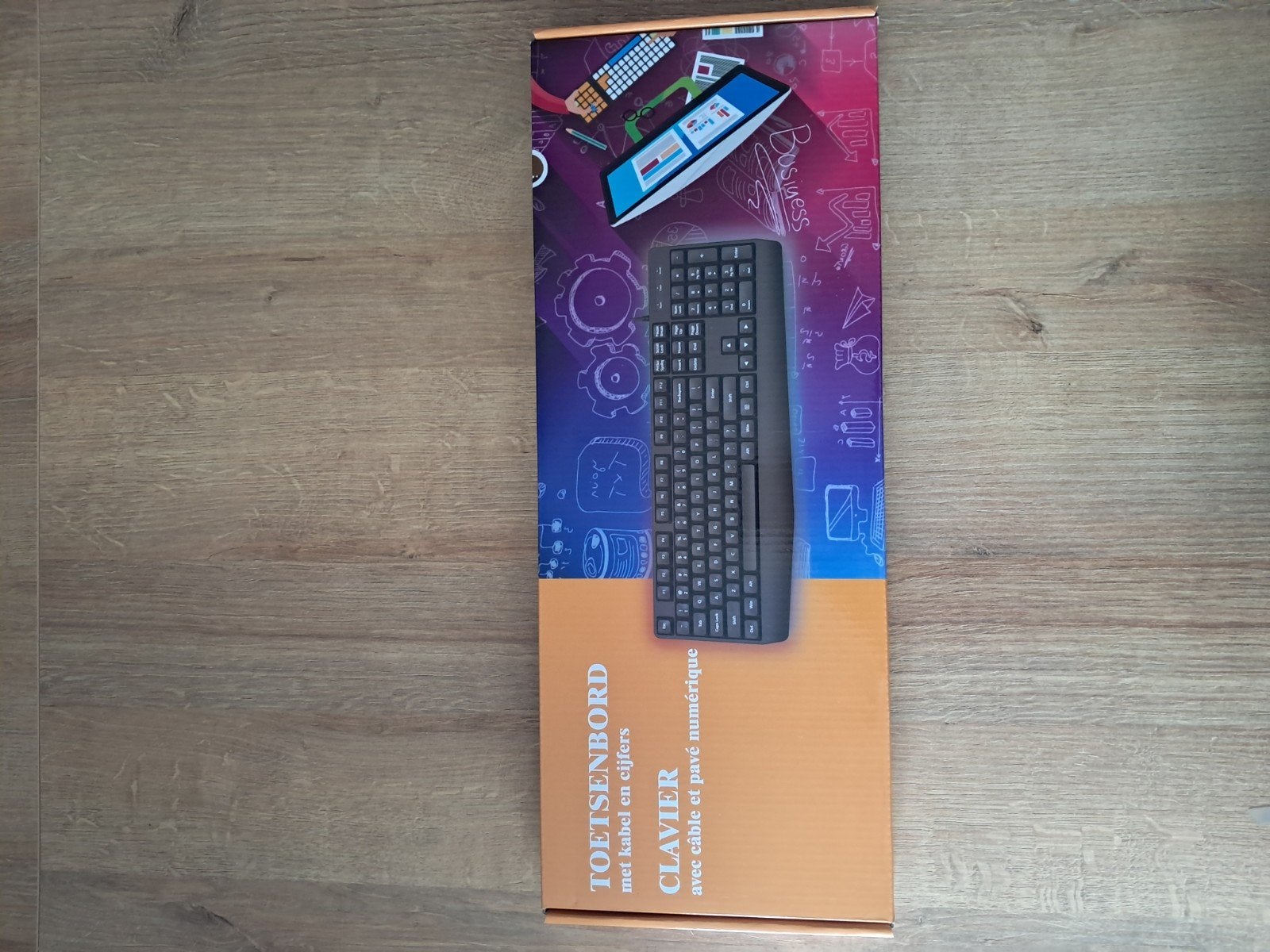 Ergonomisch bedraad toetsenbord met numeriek gedeelte, Computers en Software, Toetsenborden, Nieuw, Ophalen of Verzenden, Qwerty