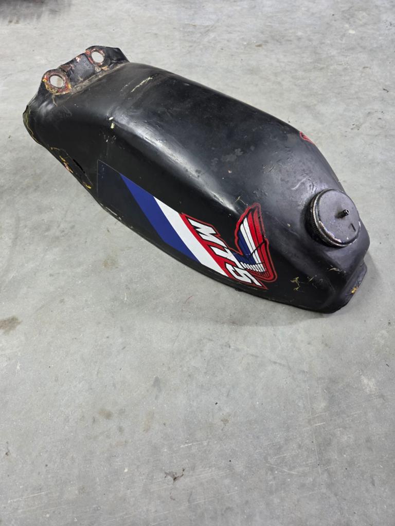 Mooie schone tank Honda mt5 mt8, Fietsen en Brommers, Ophalen of Verzenden, Zo goed als nieuw, Overige typen, Honda nsr mbx mtx mb mt