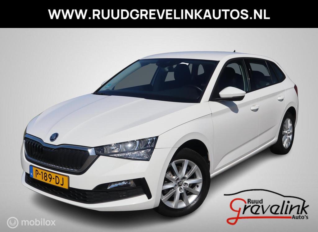 Skoda Scala TSI 110 PK H6 Navi-Carplay|Klapbare Trekhaak|LED, Voorwielaandrijving, Gebruikt, 610 kg, Origineel Nederlands