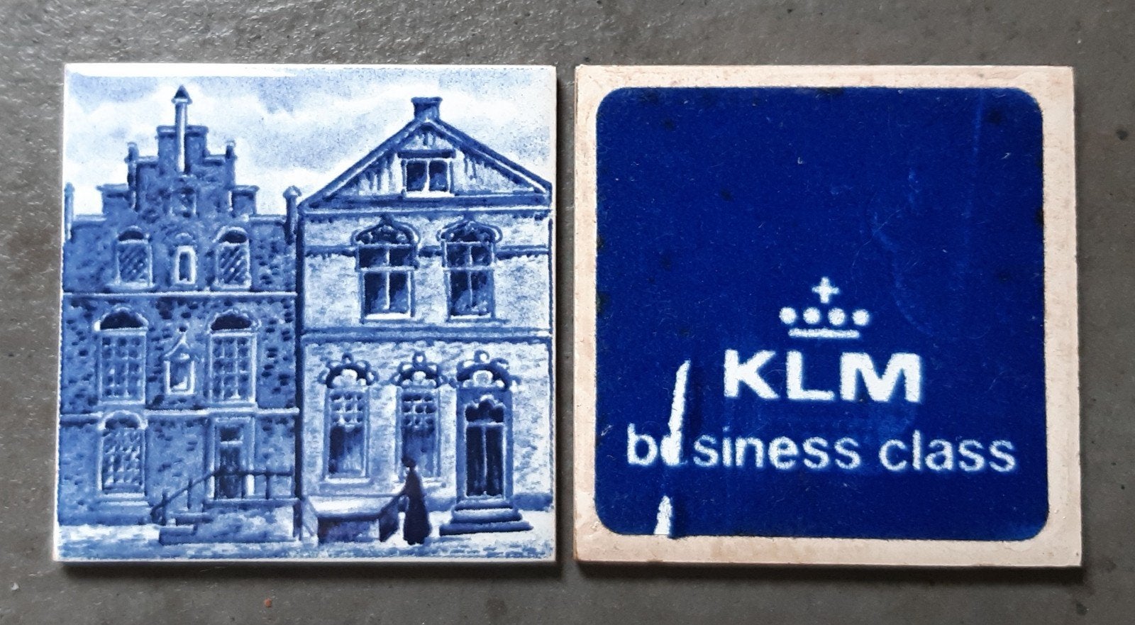 KLM Business Class Delfts Blauw onderzetter,  2 stuks, Ophalen of Verzenden, Zo goed als nieuw, Blauw