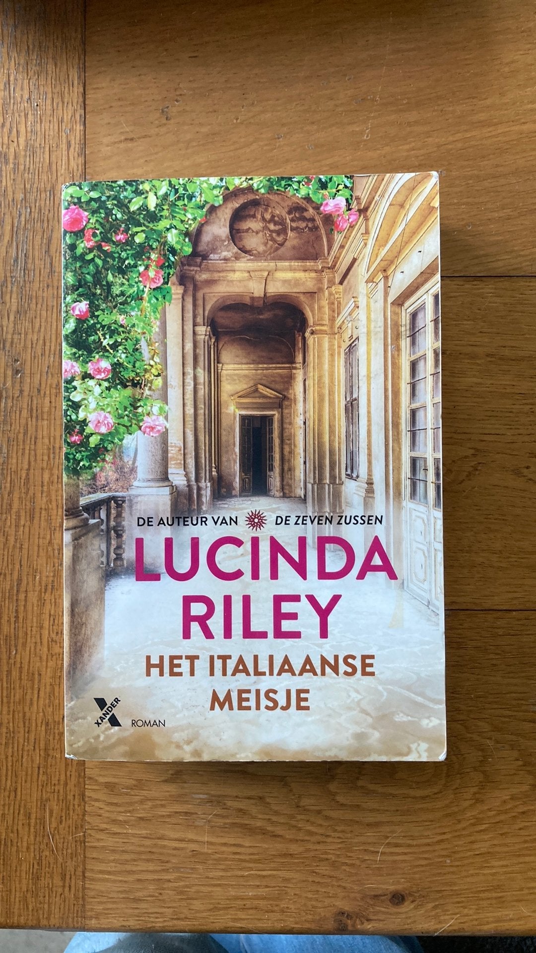 Lucinda Riley. Het italiaanse meisje, Ophalen of Verzenden, Gelezen