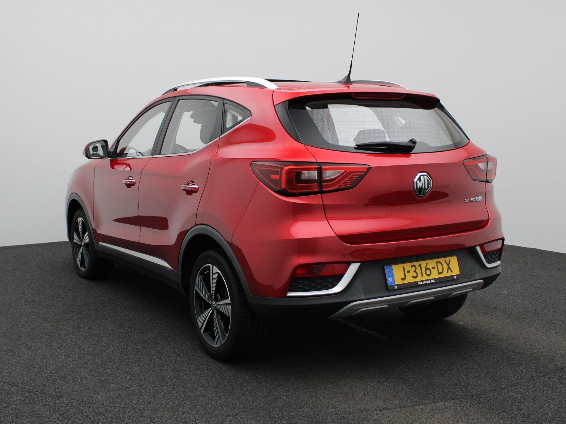 MG MG ZS EV Luxury 45 kWh | Automaat | Panoramadak | Leder |, Auto's, Gebruikt, 143 pk, ZS, 1507 kg