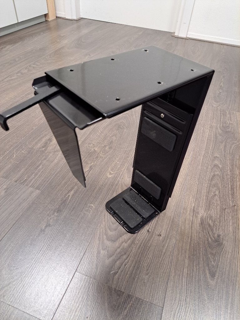 Cpu houder / computerhouder, Ophalen of Verzenden, Zo goed als nieuw