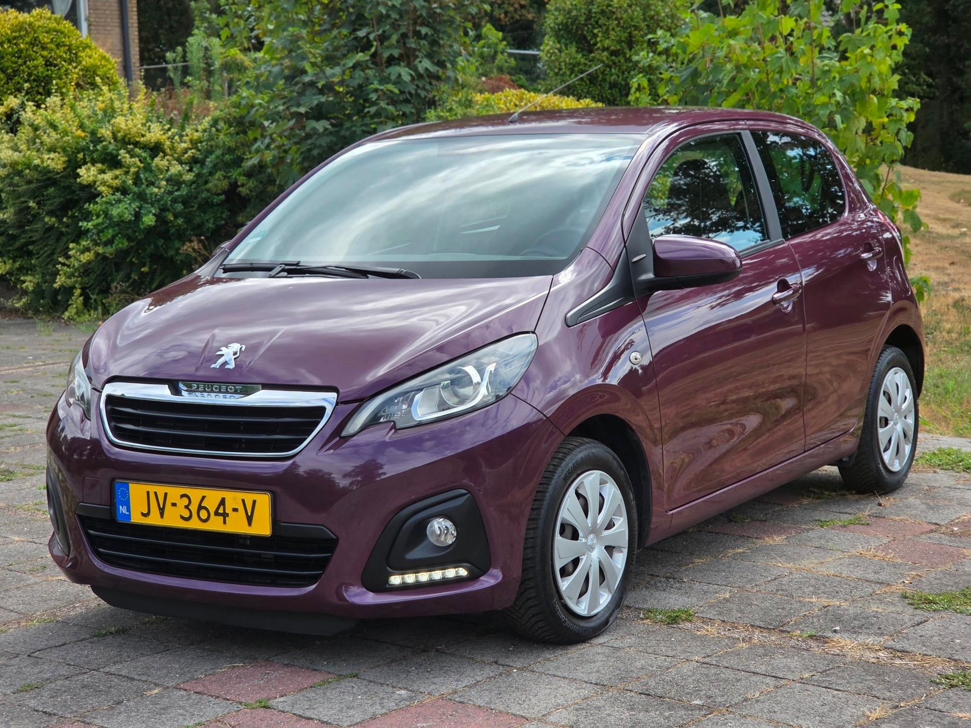 Peugeot 108 1.0 e-VTi Active AIRCO NIEUWE APK, Voorwielaandrijving, Gebruikt, Euro 6, Overige kleuren