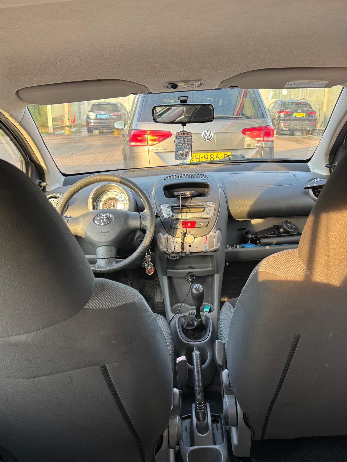 Toyota Aygo 1.0 12V Vvt-i 5DRS 2006 Grijs, Voorwielaandrijving, 4 stoelen, 68 pk, Handgeschakeld
