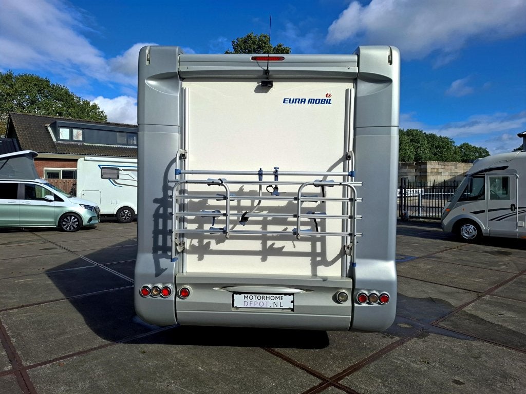Eura Mobil Terrestra 660 HB Maxfan|Winterisolatie|6.99M|, Integraal, Chemisch toilet, Standaard zit, Ringverwarming