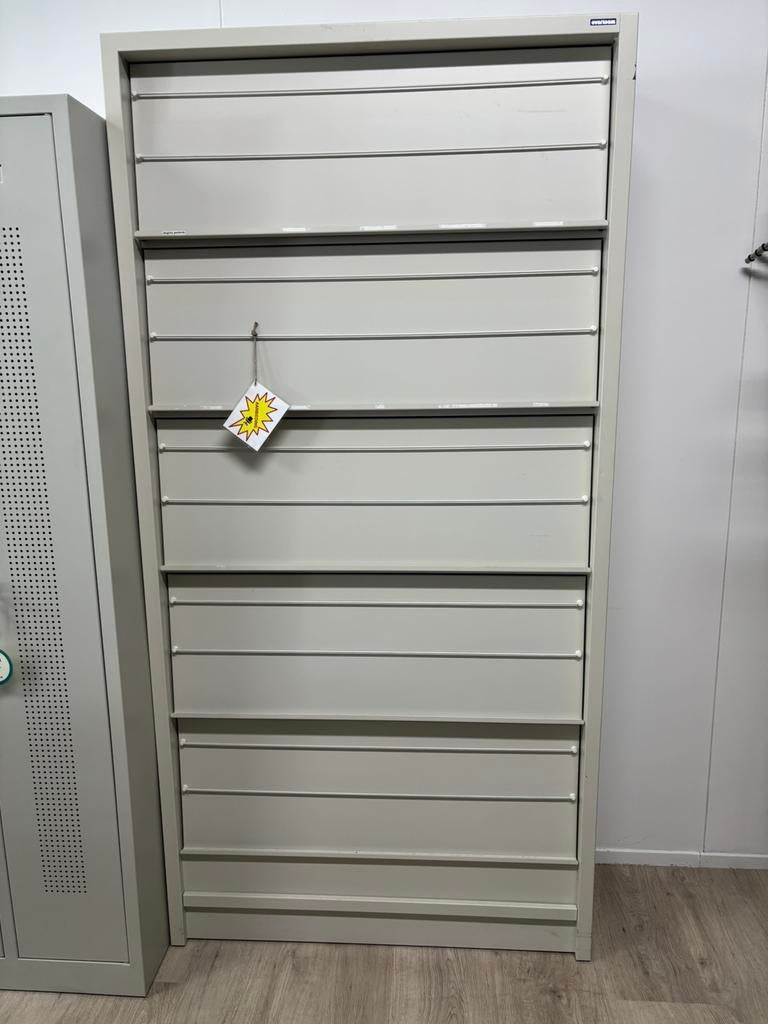 Tijdschriftenkast / folderkast, Ophalen, Gebruikt