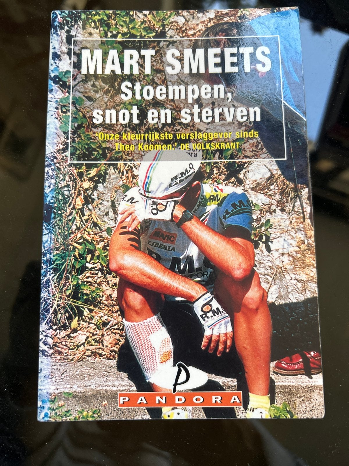 Mart Smeets - Stoempen, snot en sterven (Tour 1990), Ophalen of Verzenden, Gelezen, Lopen en Fietsen