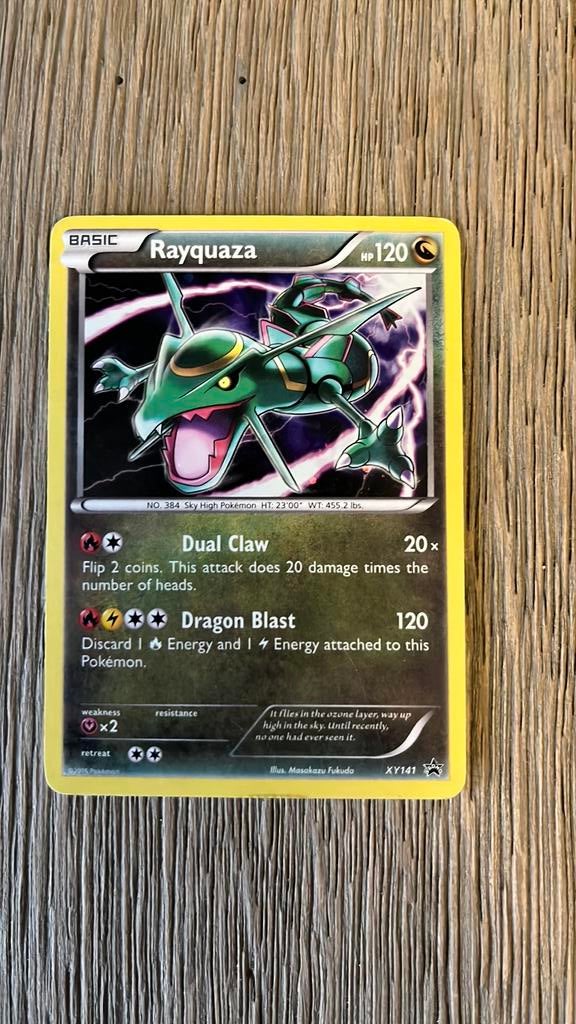 Rayquaza XY141 promo 2016 pokemon, goede conditie, Ophalen of Verzenden, Zo goed als nieuw, Losse kaart, Foil