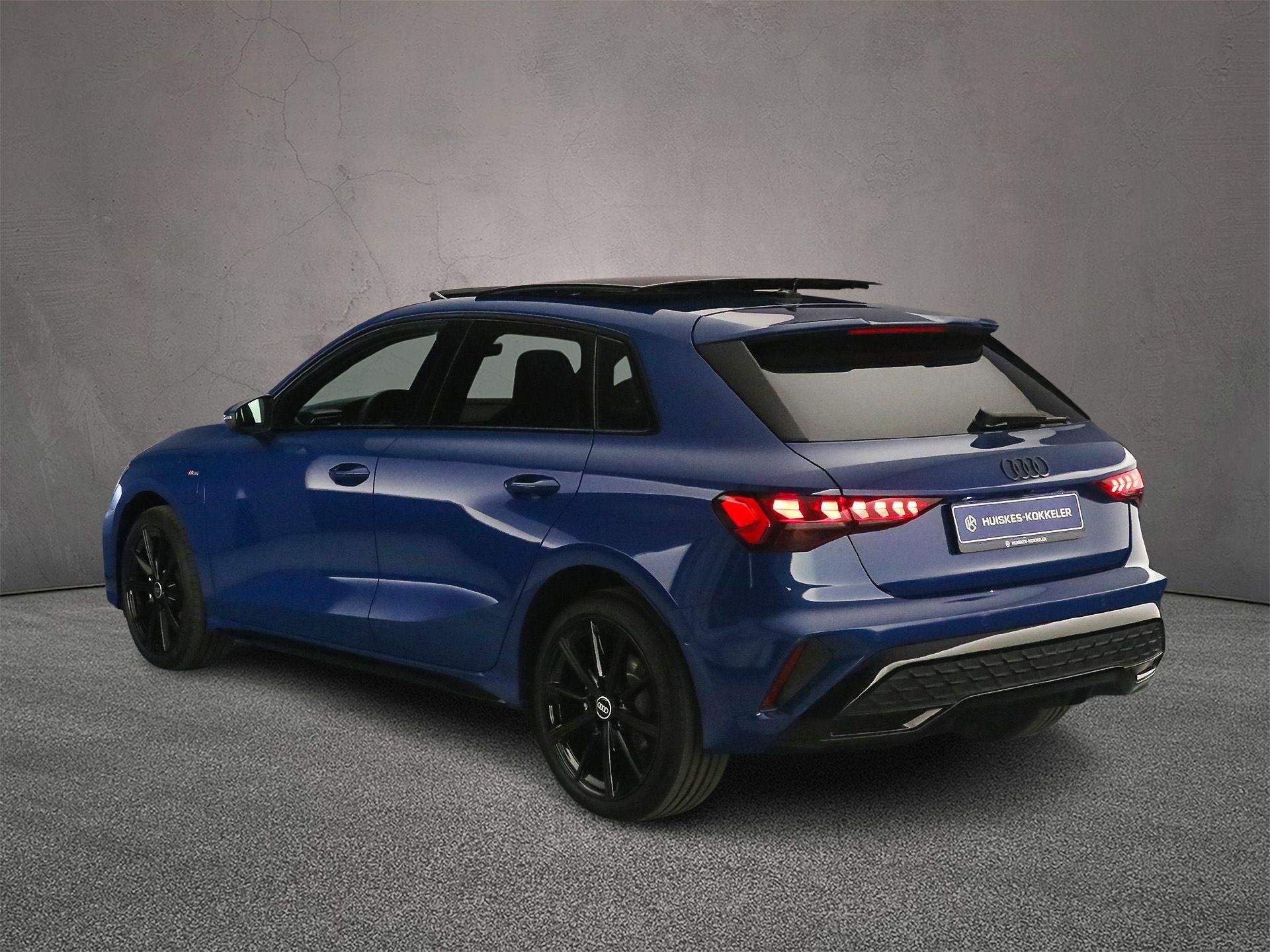 Audi A3 Sportback 40 TFSI e S edition | Panoramadak | Adapti, Auto's, Audi, 4 cilinders, Leder en Stof, 26 kWh, Plug-in hybride
