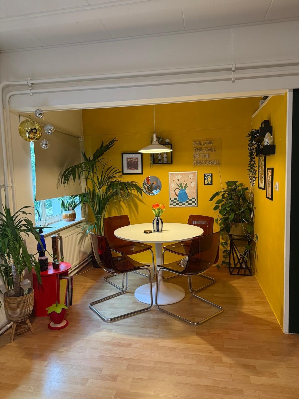 IKEA DOCKSTA / TOBIAS Eettafel met 4 stoelen, Ophalen, Rond, Zo goed als nieuw, 100 tot 150 cm