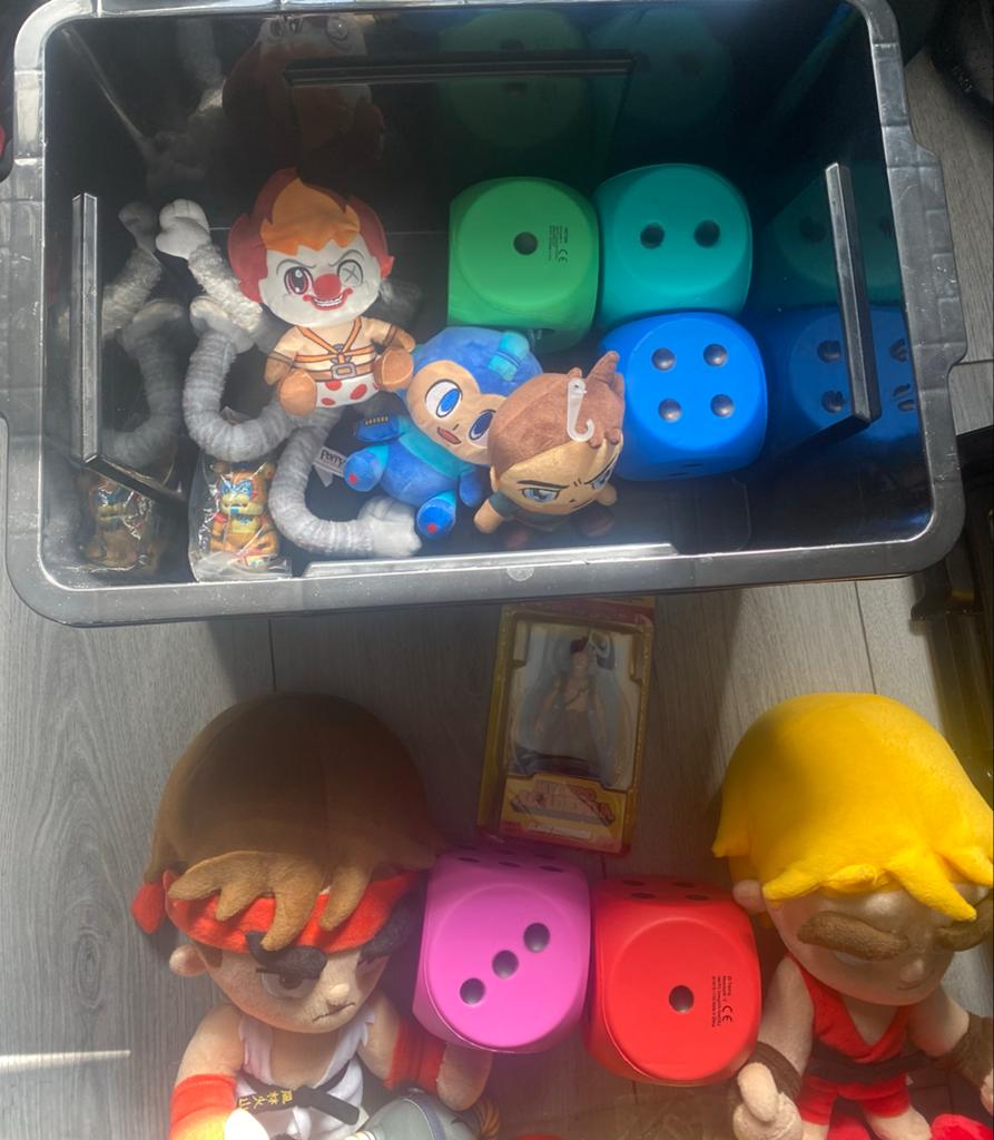 Te koop diversen poppen en speelgoed voor jong en oud, Ophalen of Verzenden, Nieuw, Jongen of Meisje