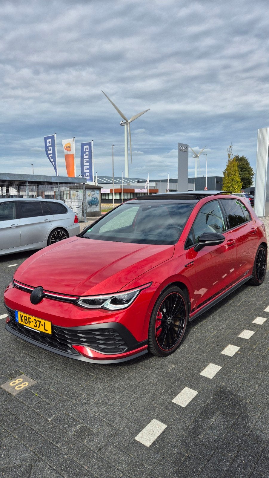 Volkswagen Golf 2.0 GTI Clubsport 221KW Dsg7 2022 Kings Red, 4 cilinders, 1984 cc, Grijs, Dealer onderhouden