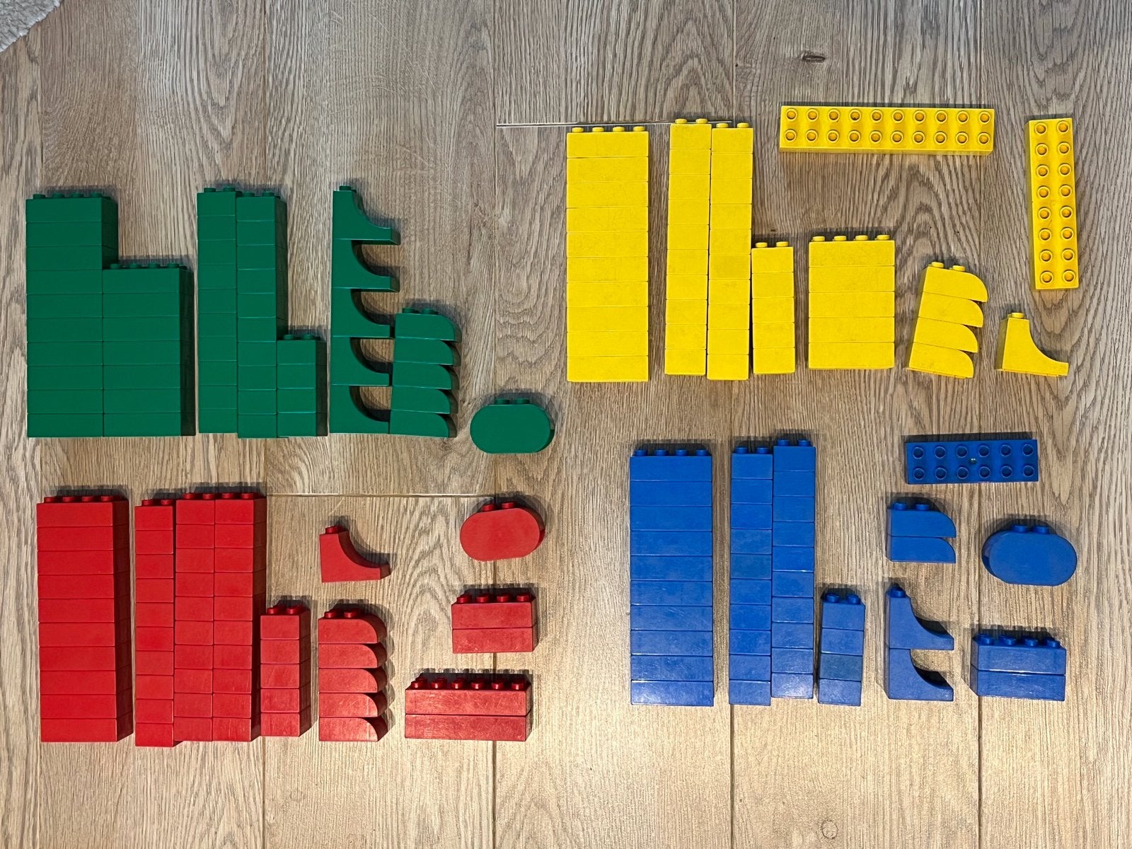Duplo en Lego en poppetjes, motoren, wagens en vliegtuig, Ophalen, Gebruikt, Overige typen, Lego