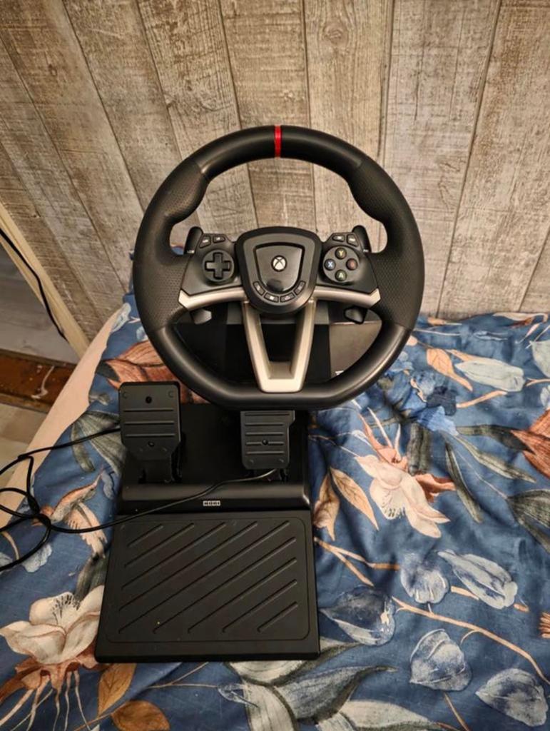 Hori Racing Wheel Overdrive voor Xbox, Spelcomputers en Games, Spelcomputers | Overige Accessoires, Zo goed als nieuw, Racestuur