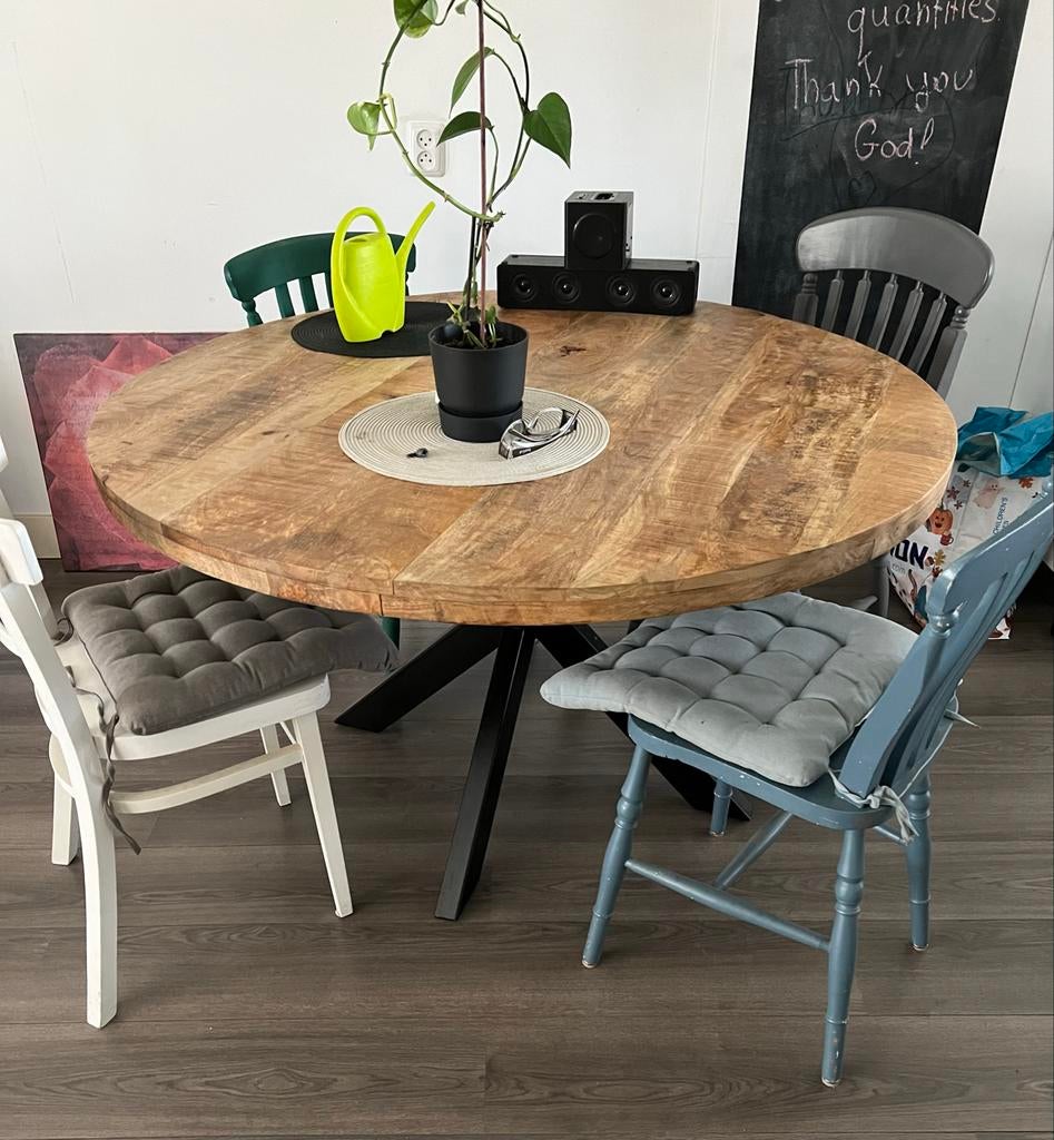 Ronde houten eettafel met zwarte kruispoot - 130 cm, Ophalen, Gebruikt, 100 tot 150 cm, Rond