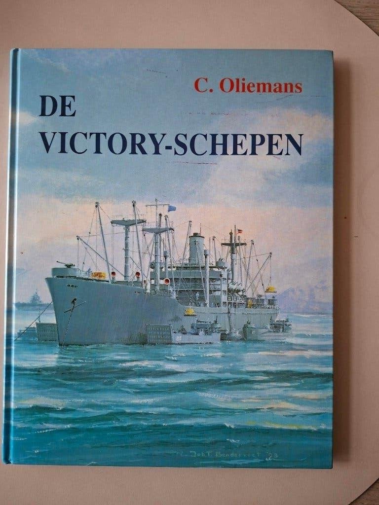 Victory schepen hardcover vintage boek C. Oliemans, Ophalen of Verzenden, Zo goed als nieuw, Motorboot, Boek of Tijdschrift