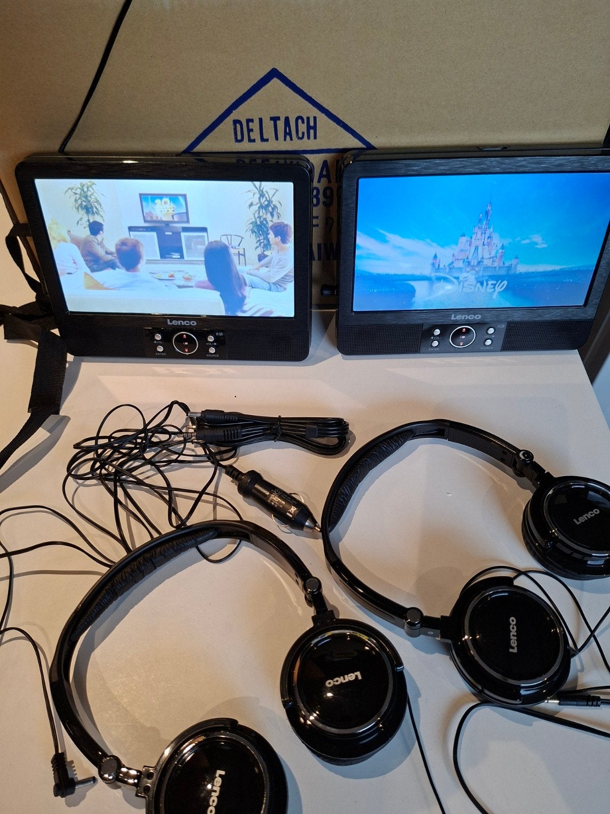 Lenco DVP-938 Draagbare DVD Speler 2x9" met Hoofdtelefoons, Draagbaar, Ophalen of Verzenden, Zo goed als nieuw, Overige merken