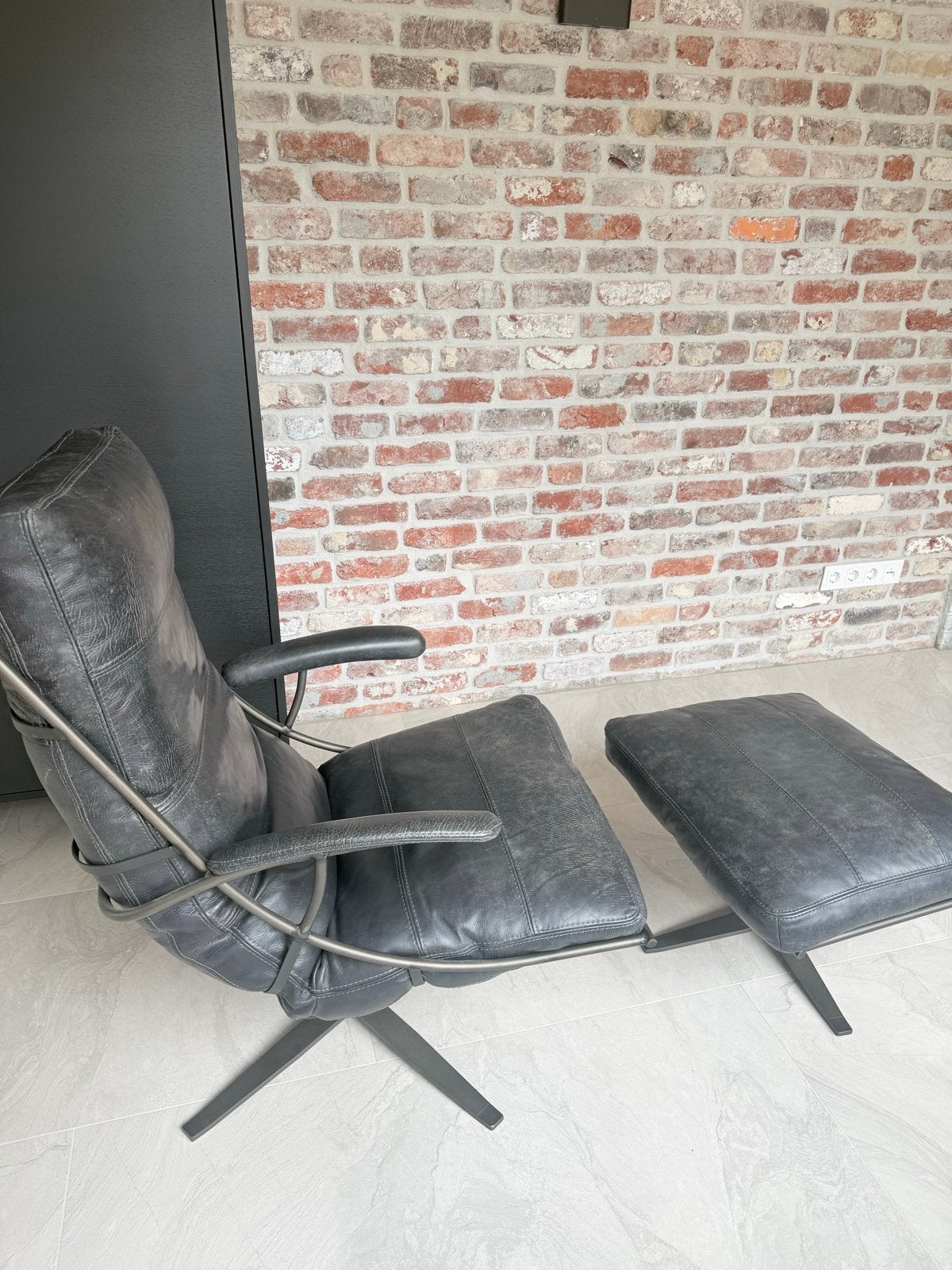 2 Industriële Leren Fauteuils (Grijs/Zwart & Cognac), Ophalen, Zo goed als nieuw, Leer, 75 tot 100 cm