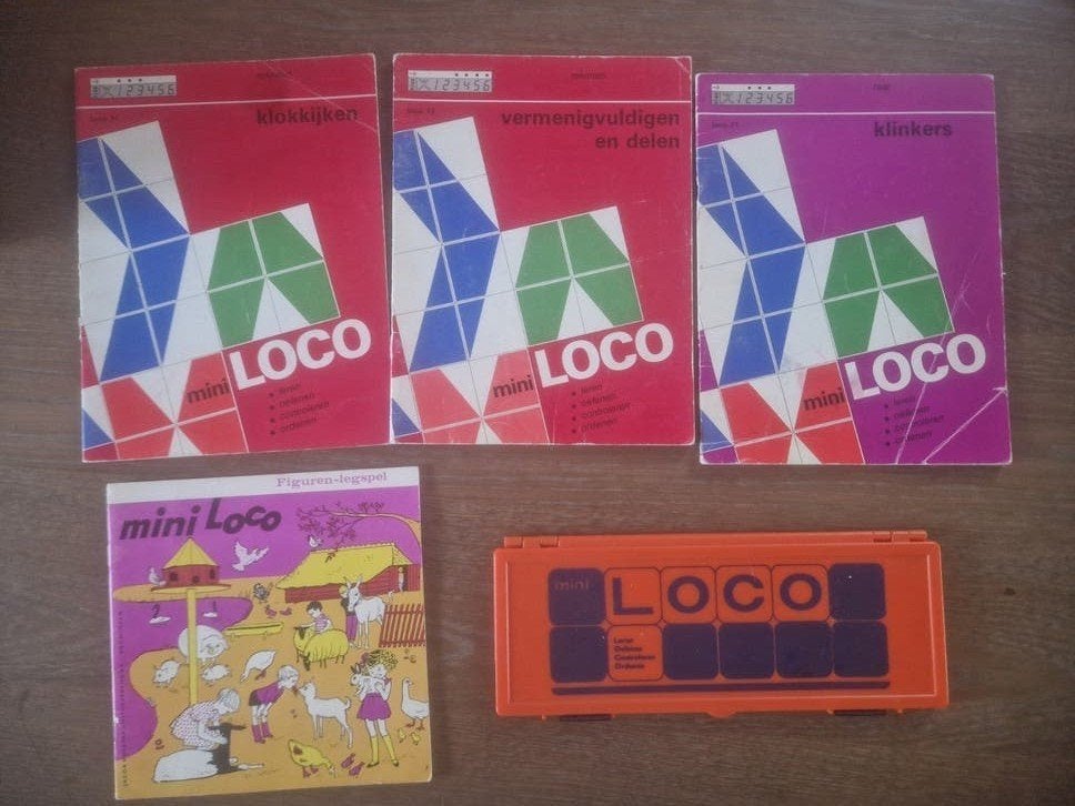 Mini Loco educatieve spellen set met boekjes en doos, Ophalen of Verzenden, Gebruikt, Taal en Lezen