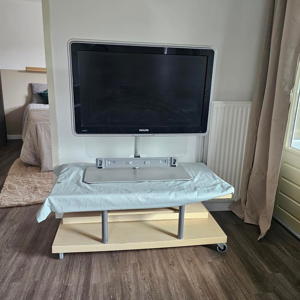 Philips Ambilight TV 37 inch met soundbar en standaard, Ophalen, Philips, Gebruikt, 80 tot 100 cm