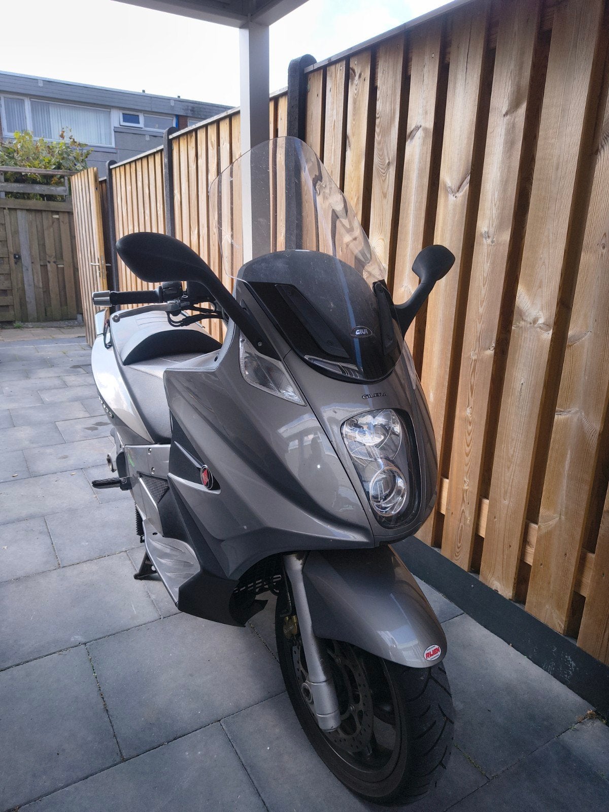 gilera gp800, Ophalen of Verzenden
