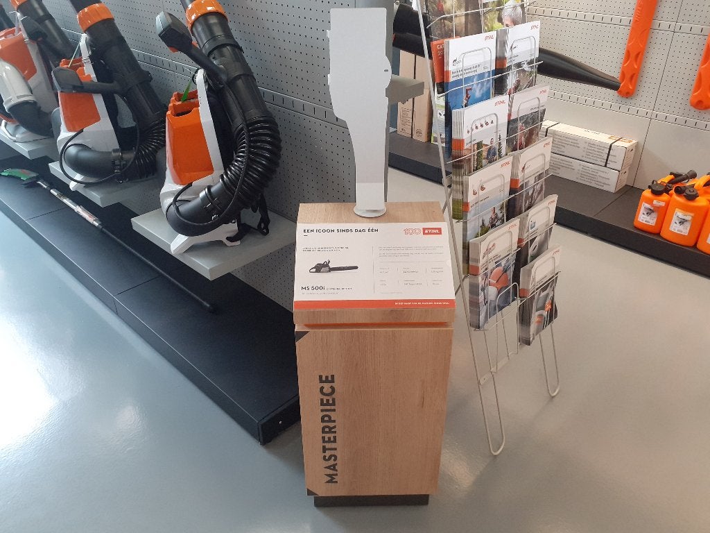 Stihl display, sokkel voor MS 500i Centennial kettingzaag, Ophalen, Nieuw, Stihl