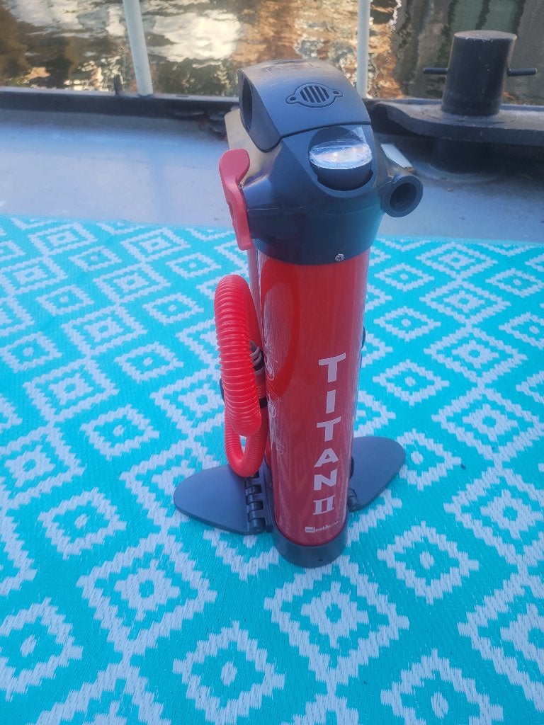 Pomp voor sup - Red paddle co Titan II, Ophalen of Verzenden, Nieuw, SUP-accessoire