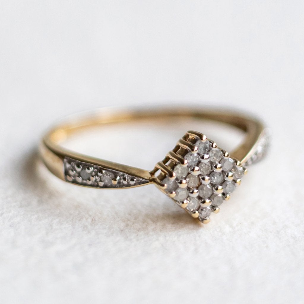 Vintage 9K gouden cluster ring met Diamanten - 19, 19 tot 20, Ophalen of Verzenden, Zo goed als nieuw, Met edelsteen