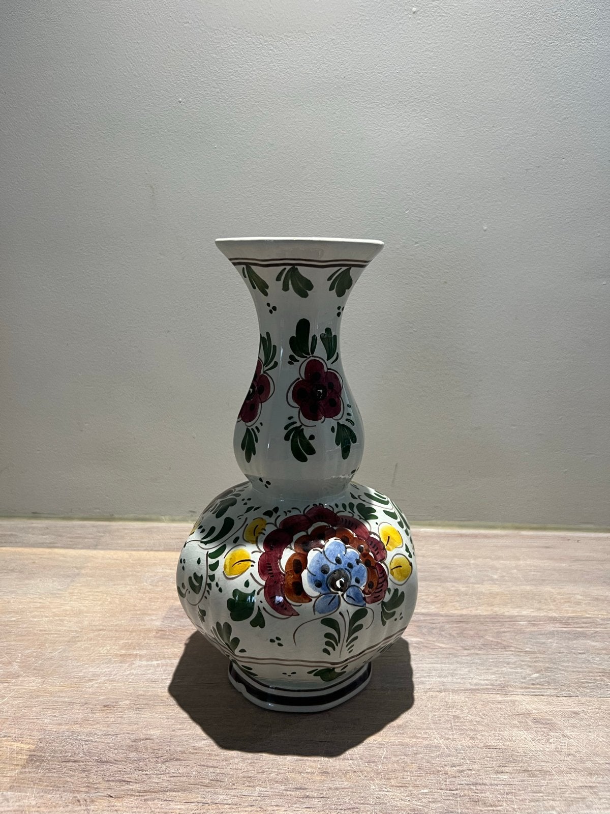 Antieke De Iris Holland Handgeschilderde Vaas, Ophalen