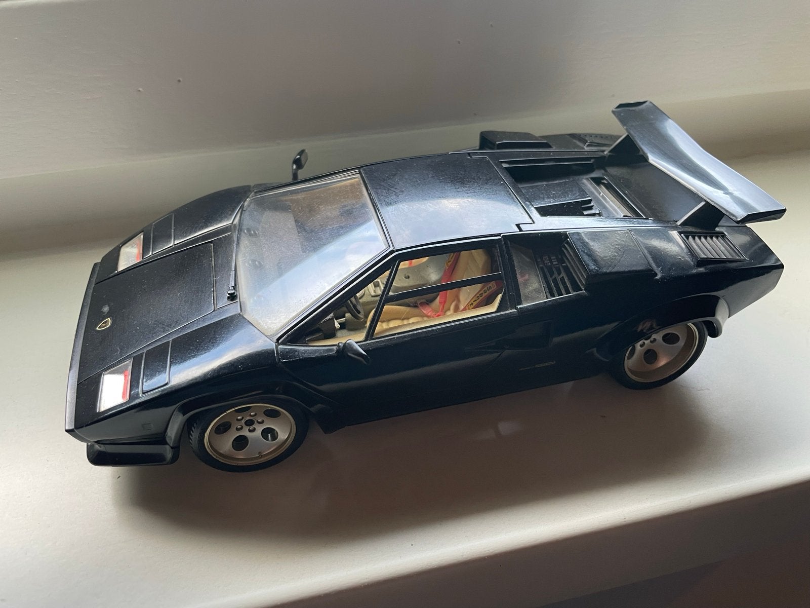 Bburago Lamborghini Countach 1988 Schaal 1/18 Zwart, Ophalen of Verzenden, Gebruikt, Auto, Bburago