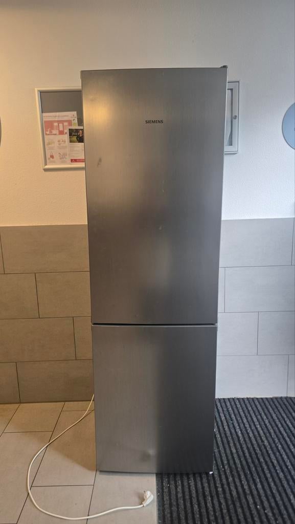 Gratis Siemens Koelkast met aparte vriezer - Gebruikt, 150 tot 200 liter, Gebruikt, 60 cm of meer, Met aparte vriezer