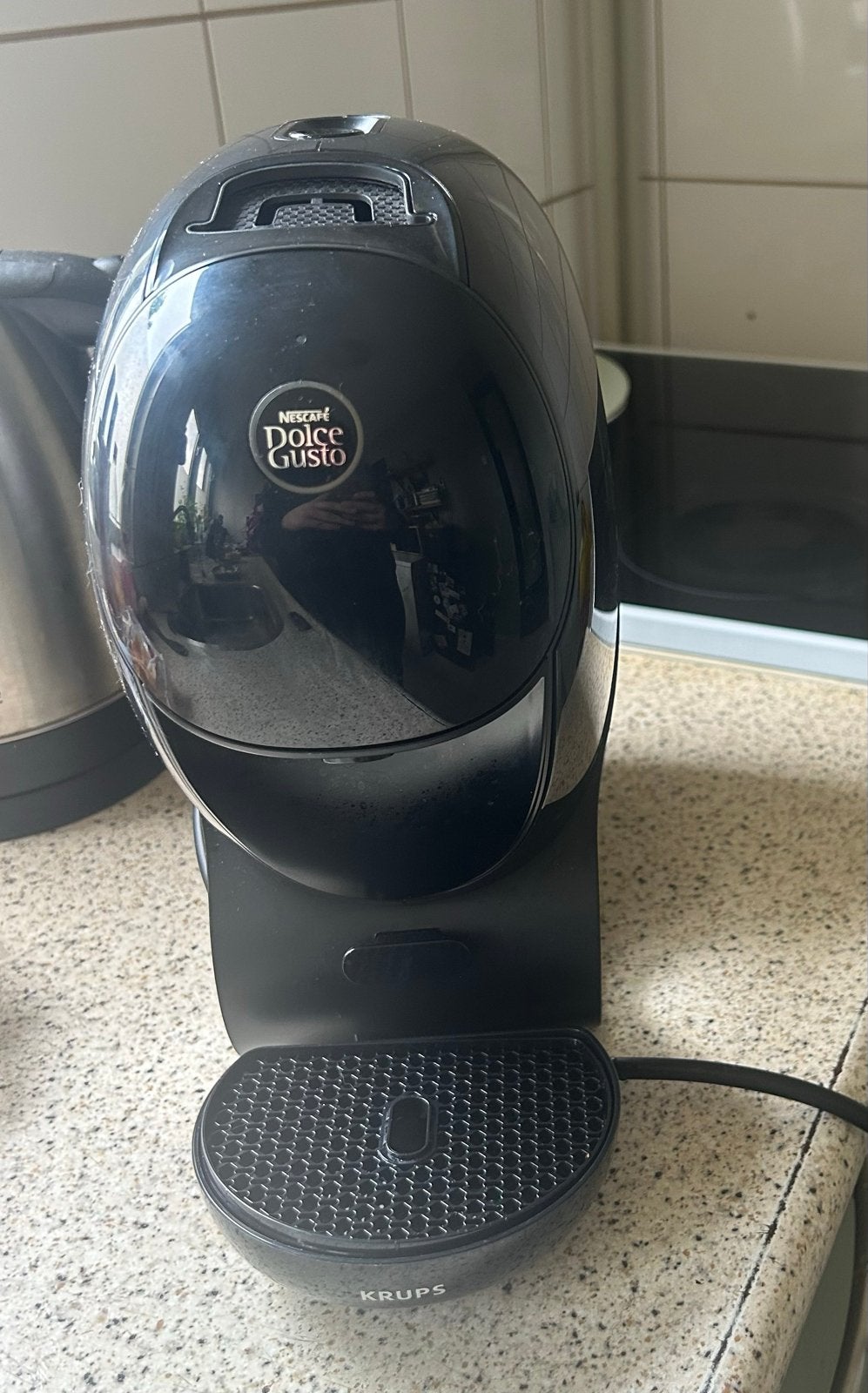 Nescafé Dolce Gusto NEO - Zo goed als nieuw met doos, Witgoed en Apparatuur, Ophalen of Verzenden, Zo goed als nieuw, Koffiemachine
