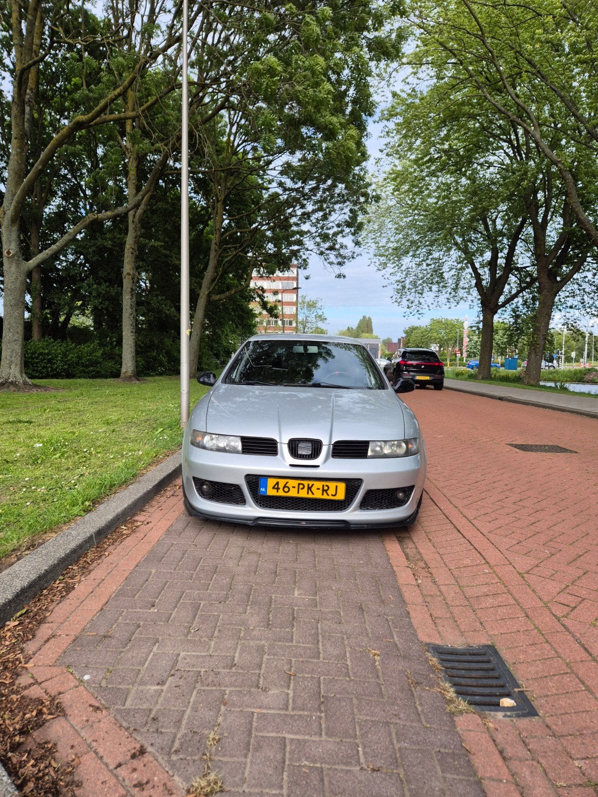 Seat Leon 1.8 20VT 165KW 2004 Grijs, Voorwielaandrijving, 1341 kg, 4 cilinders, Handgeschakeld