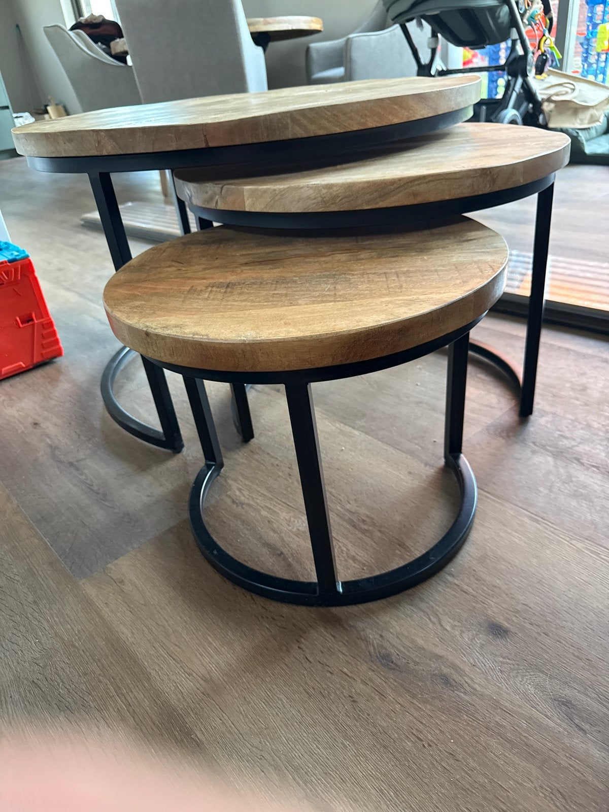 Set van 3 Mango Houten Salontafels - Rond & Industrieel, Huis en Inrichting, Tafels | Salontafels, Ophalen, Gebruikt, Rond, 50 tot 100 cm