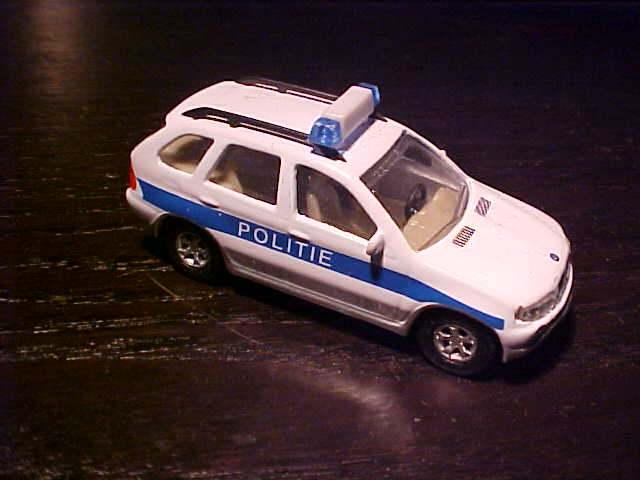 Joycity - BMW X5 Politie [wit] 1/72, Hobby en Vrije tijd, Modelauto's | Overige schalen, Gebruikt, Auto, Ophalen of Verzenden