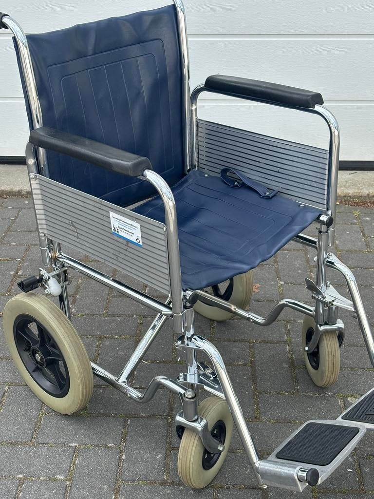 Inklapbare transport rolstoel nu €50,00 !, Diversen, Rolstoelen, Gebruikt, Meer info ☎️0️⃣6️⃣➖2️⃣0️⃣9️⃣0️⃣1️⃣0️⃣4️⃣0️⃣, Meer info ☎️0️⃣6️⃣➖2️⃣0️⃣9️⃣0️⃣1️⃣0️⃣4️⃣0️⃣