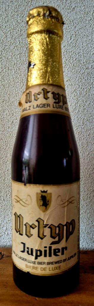 Zeer oude fles URTYP JUPILER luxe bier. Verzamelaar, Ophalen of Verzenden, Zo goed als nieuw, Flesje(s), Jupiler