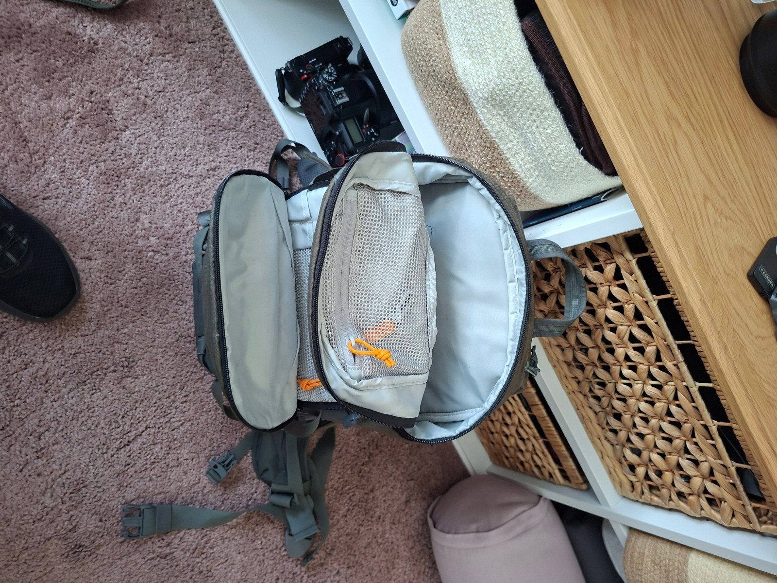 Lowepro Flipside 350 trek bp AW  Cameratas Rugzak Grijs/Gr, Ophalen, Rugtas, Gevoerd, Grijs