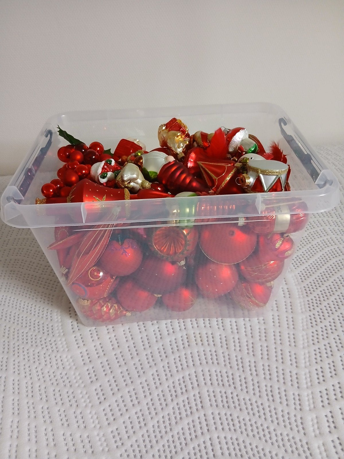 doos vol rode kerstballen, Diversen, Kerst, Ophalen, Nieuw
